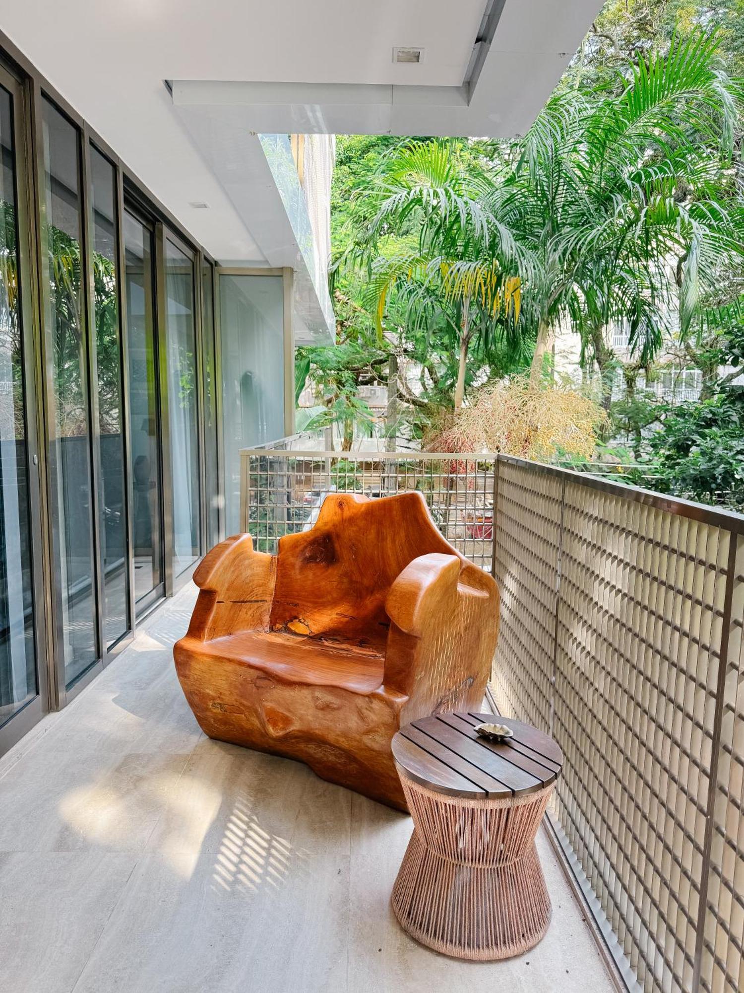 2br Heart Of Leblon With Balcony, Renovated Gem